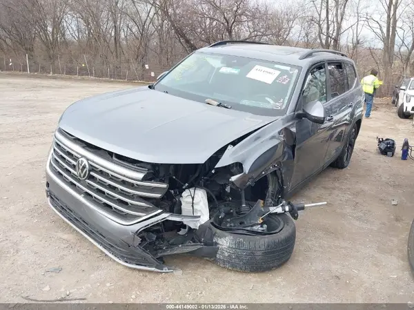 1V2KR2CA0SC573902 2025 VOLKSWAGEN ATLAS - Image 2