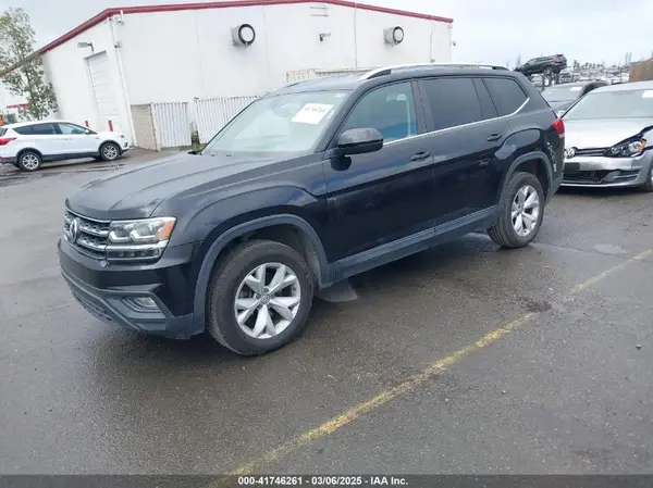 1V2KR2CA1JC543807 2018 VOLKSWAGEN ATLAS - Image 2