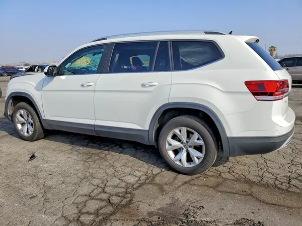 1V2KR2CA1JC576094 2018 VOLKSWAGEN ATLAS - Image 2