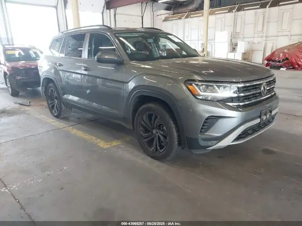 1V2KR2CA1NC529976 2022 VOLKSWAGEN ATLAS - Image 1