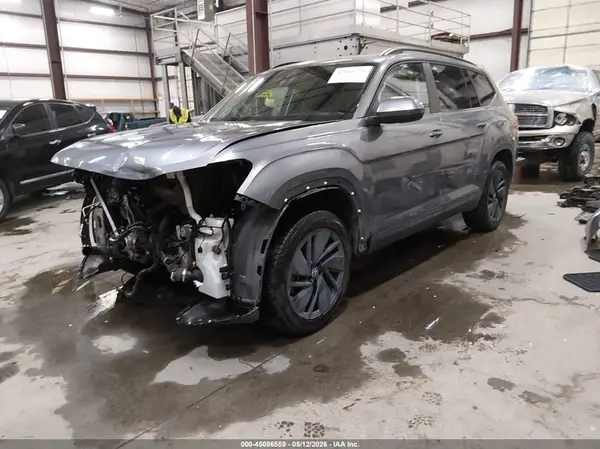 1V2KR2CA1RC501052 2024 VOLKSWAGEN ATLAS - Image 2