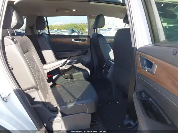 1V2KR2CA1SC522215 2025 VOLKSWAGEN ATLAS - Image 8