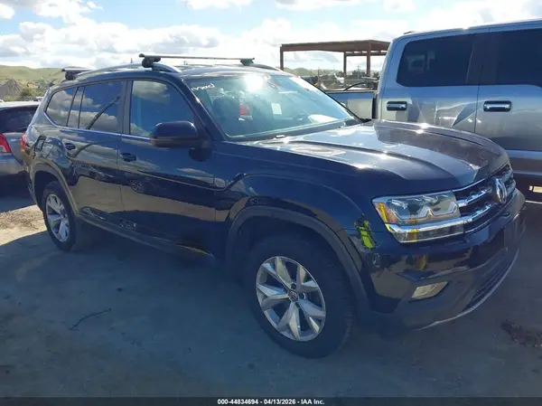 1V2KR2CA2JC532878 2018 VOLKSWAGEN ATLAS - Image 1