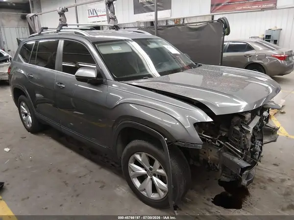 1V2KR2CA2JC574502 2018 VOLKSWAGEN ATLAS - Image 1