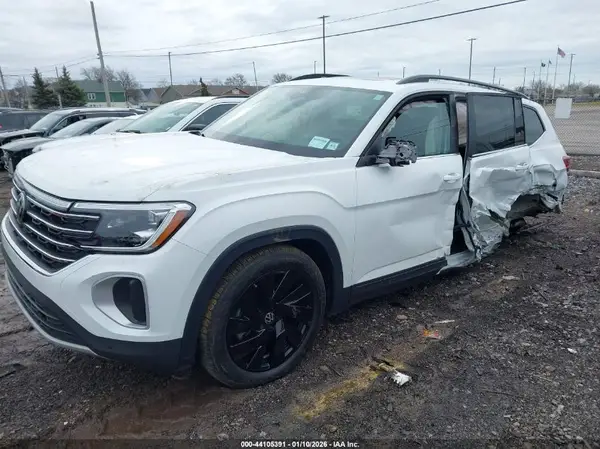 1V2KR2CA2RC595748 2024 VOLKSWAGEN ATLAS - Image 2