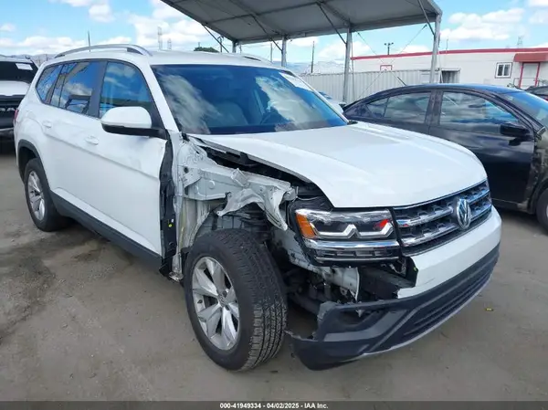 1V2KR2CA3JC521663 2018 VOLKSWAGEN ATLAS - Image 1