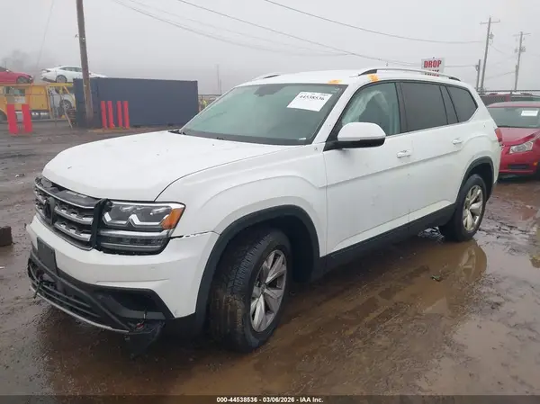 1V2KR2CA3JC523784 2018 VOLKSWAGEN ATLAS - Image 2
