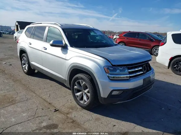 1V2KR2CA4JC518268 2018 VOLKSWAGEN ATLAS - Image 1