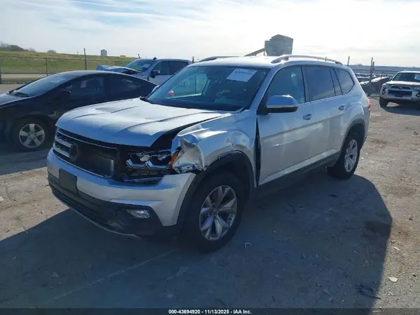 1V2KR2CA4JC518268 2018 VOLKSWAGEN ATLAS - Image 2