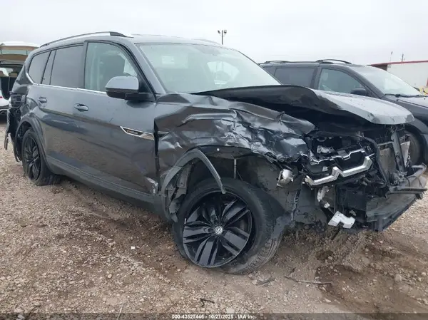 1V2KR2CA4JC531957 2018 VOLKSWAGEN ATLAS - Image 1