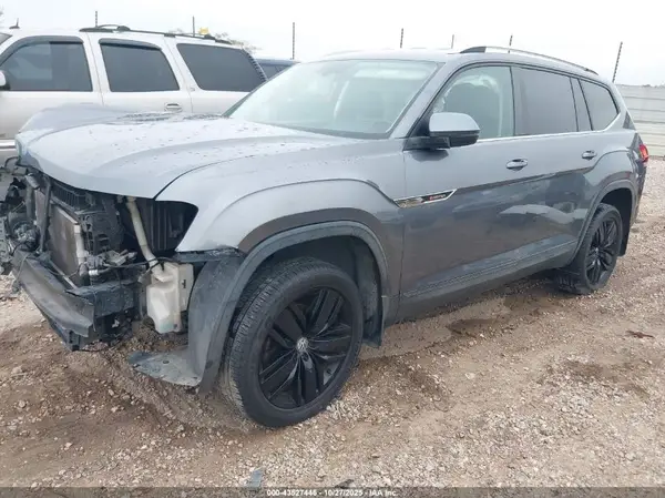1V2KR2CA4JC531957 2018 VOLKSWAGEN ATLAS - Image 2