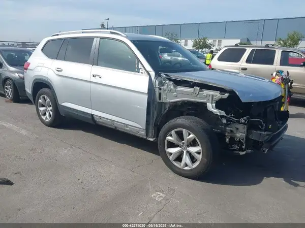 1V2KR2CA4JC574338 2018 VOLKSWAGEN ATLAS - Image 1