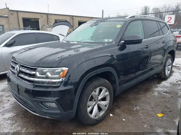 1V2KR2CA6JC551689 2018 VOLKSWAGEN ATLAS - Image 2