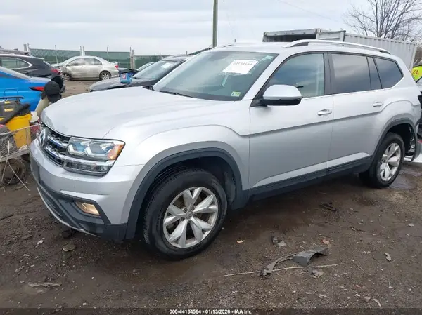 1V2KR2CA6JC569870 2018 VOLKSWAGEN ATLAS - Image 2