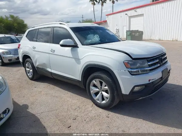 1V2KR2CA6JC576835 2018 VOLKSWAGEN ATLAS - Image 1