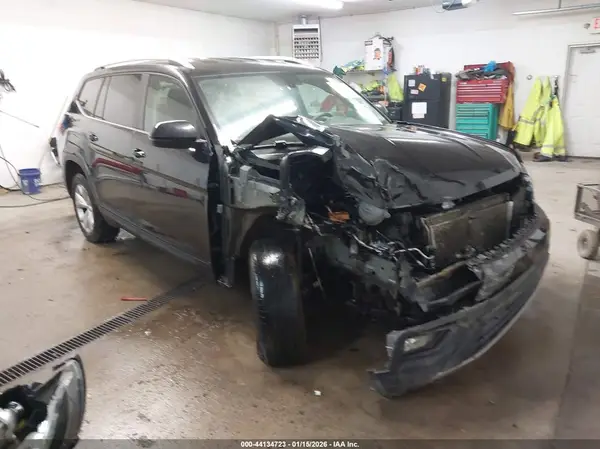 1V2KR2CA7JC566881 2018 VOLKSWAGEN ATLAS - Image 1