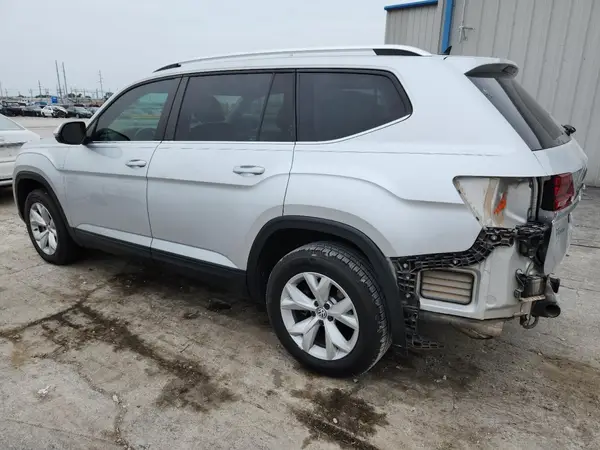 1V2KR2CA7JC587813 2018 VOLKSWAGEN ATLAS - Image 2
