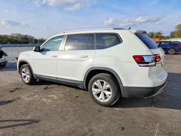 1V2KR2CA7JC588959 2018 VOLKSWAGEN ATLAS - Image 2