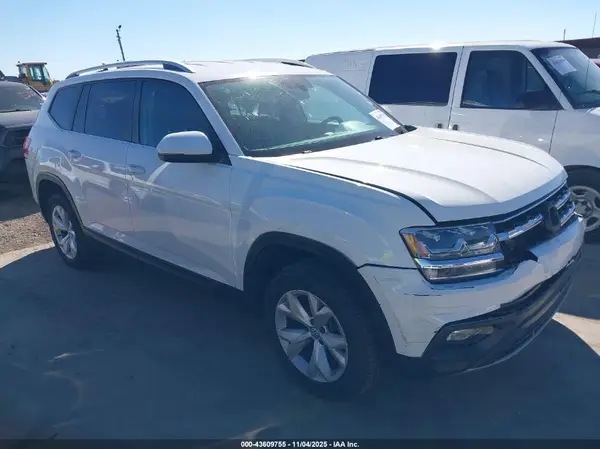 1V2KR2CA8JC571071 2018 VOLKSWAGEN ATLAS - Image 1