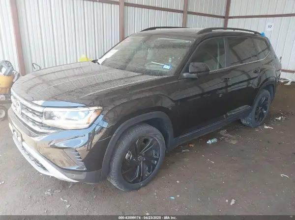 1V2KR2CA8NC550050 2022 VOLKSWAGEN ATLAS - Image 2