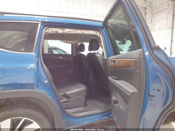 1V2KR2CA8SC523751 2025 VOLKSWAGEN ATLAS - Image 8