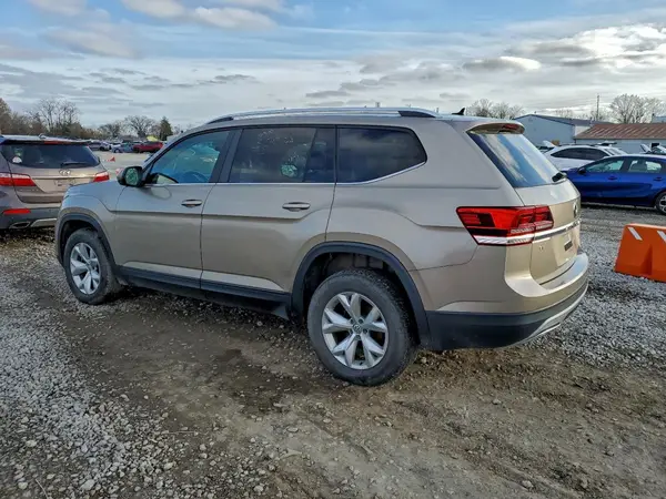 1V2KR2CA9JC507041 2018 VOLKSWAGEN ATLAS - Image 2