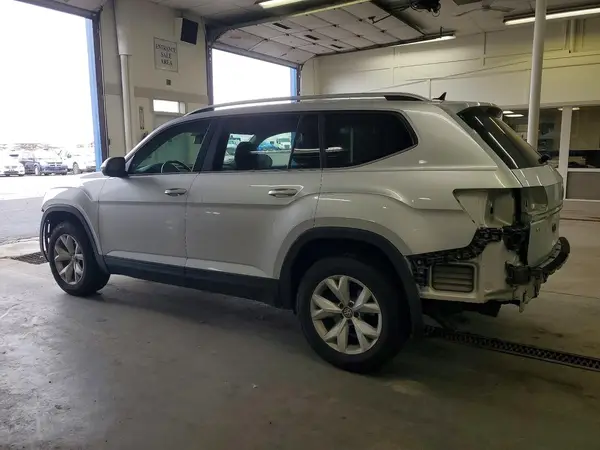 1V2KR2CA9JC545112 2018 VOLKSWAGEN ATLAS - Image 2