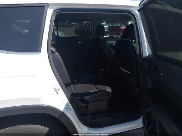 1V2KR2CA9JC559642 2018 VOLKSWAGEN ATLAS - Image 8