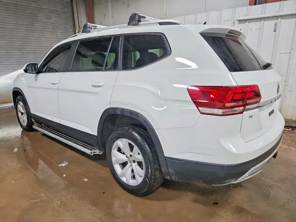 1V2KR2CA9JC579289 2018 VOLKSWAGEN ATLAS - Image 2