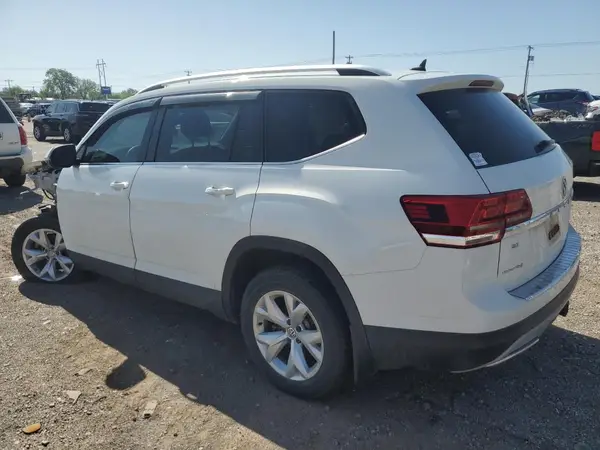 1V2KR2CA9JC580829 2018 VOLKSWAGEN ATLAS - Image 2