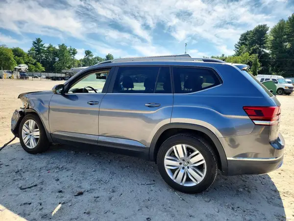 1V2KR2CAXJC570889 2018 VOLKSWAGEN ATLAS - Image 2