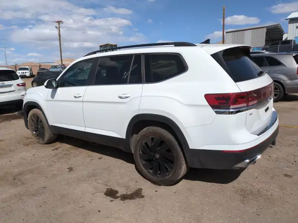 1V2KR2CAXSC505381 2025 VOLKSWAGEN ATLAS - Image 2