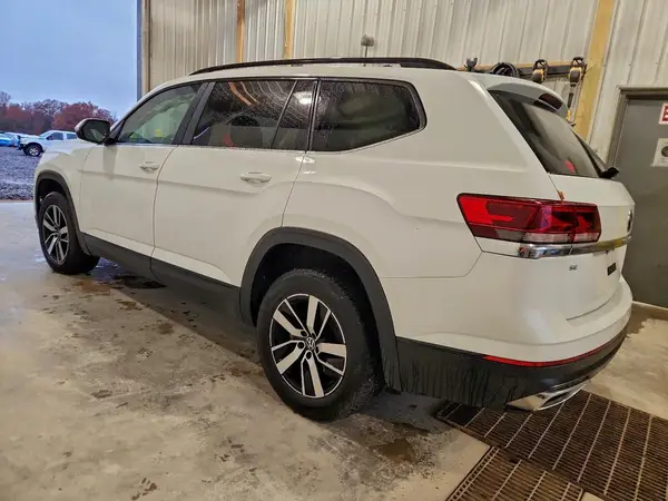 1V2LP2CA8NC556683 2022 VOLKSWAGEN ATLAS - Image 2