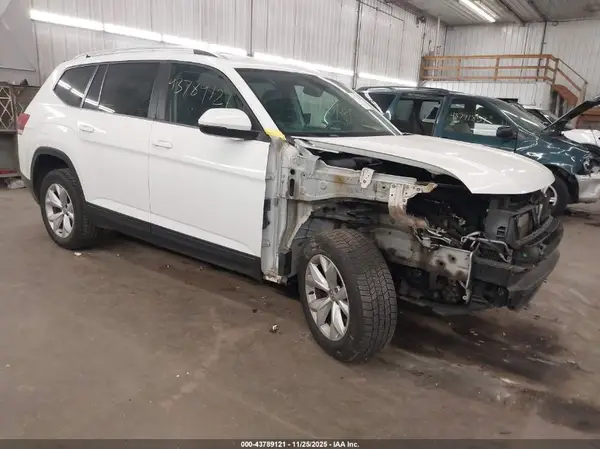 1V2LR2CA0JC538540 2018 VOLKSWAGEN ATLAS - Image 1