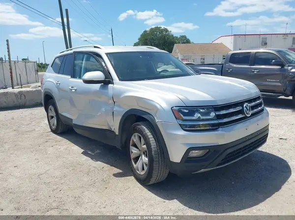 1V2LR2CA1JC517938 2018 VOLKSWAGEN ATLAS - Image 1