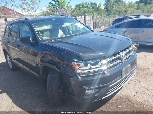 1V2LR2CA1JC538840 2018 VOLKSWAGEN ATLAS - Image 1