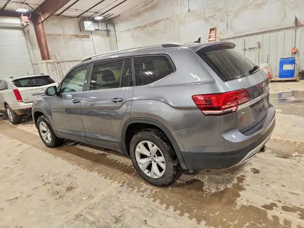 1V2LR2CA2JC519651 2018 VOLKSWAGEN ATLAS - Image 2