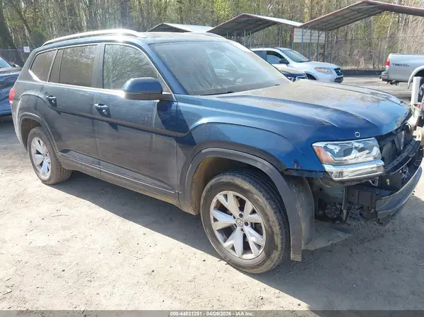 1V2LR2CA2JC585598 2018 VOLKSWAGEN ATLAS - Image 1