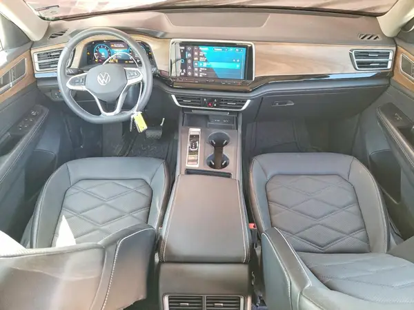 1V2LR2CA2RC608065 2024 VOLKSWAGEN ATLAS - Image 8