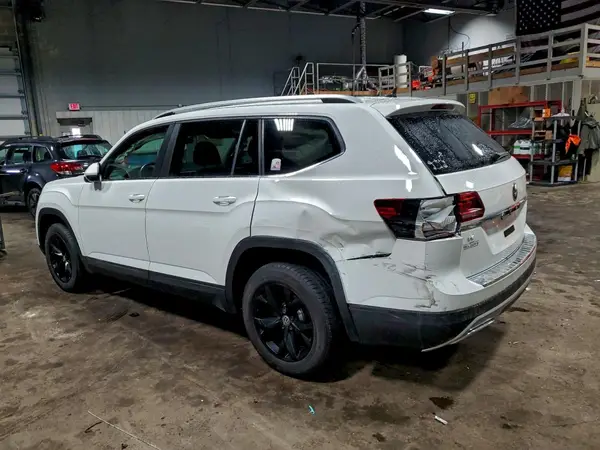1V2LR2CA3JC525085 2018 VOLKSWAGEN ATLAS - Image 2