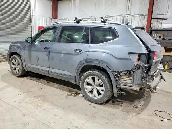 1V2LR2CA3JC530240 2018 VOLKSWAGEN ATLAS - Image 2
