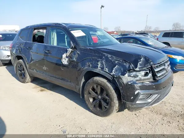 1V2LR2CA4JC523801 2018 VOLKSWAGEN ATLAS - Image 1