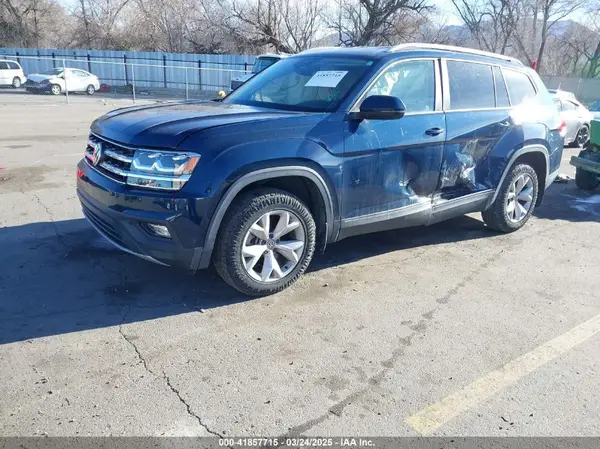 1V2LR2CA5JC506747 2018 VOLKSWAGEN ATLAS - Image 2