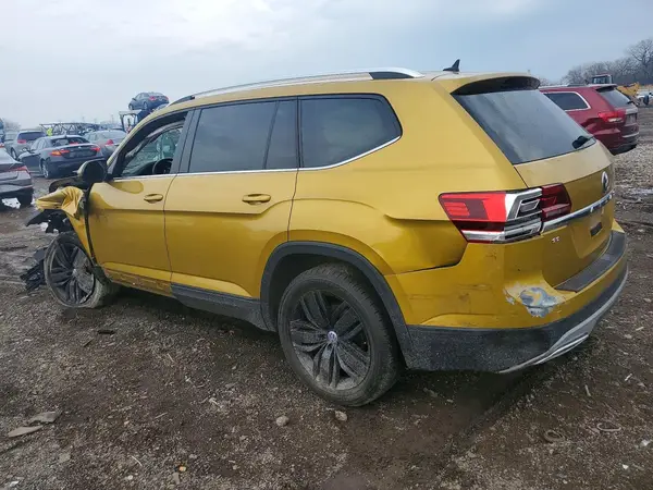 1V2LR2CA5JC528666 2018 VOLKSWAGEN ATLAS - Image 2