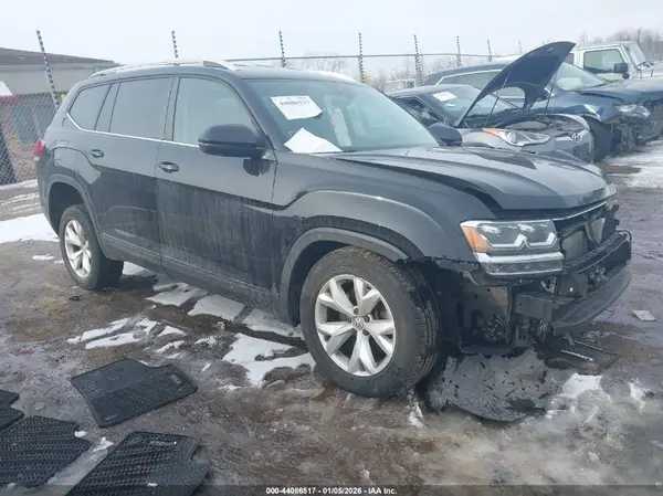 1V2LR2CA6JC515795 2018 VOLKSWAGEN ATLAS - Image 1