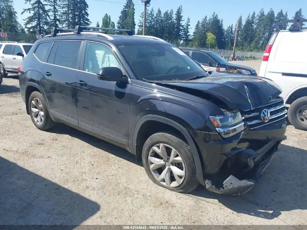 1V2LR2CA6JC588052 2018 VOLKSWAGEN ATLAS - Image 1