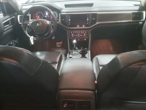 1V2LR2CA8JC513207 2018 VOLKSWAGEN ATLAS - Image 8