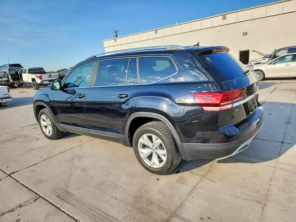 1V2LR2CA8JC514745 2018 VOLKSWAGEN ATLAS - Image 2