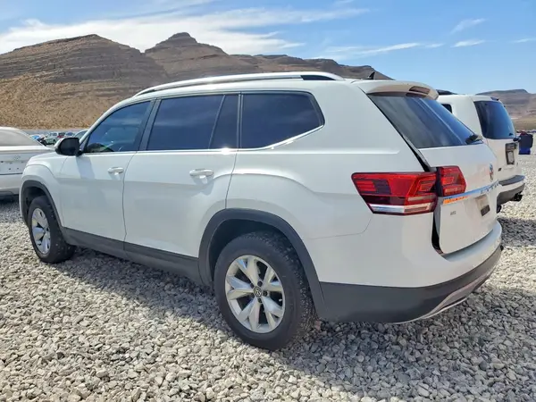 1V2LR2CA8JC518472 2018 VOLKSWAGEN ATLAS - Image 2