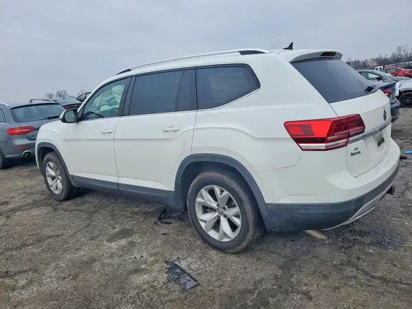1V2LR2CA8JC588585 2018 VOLKSWAGEN ATLAS - Image 2